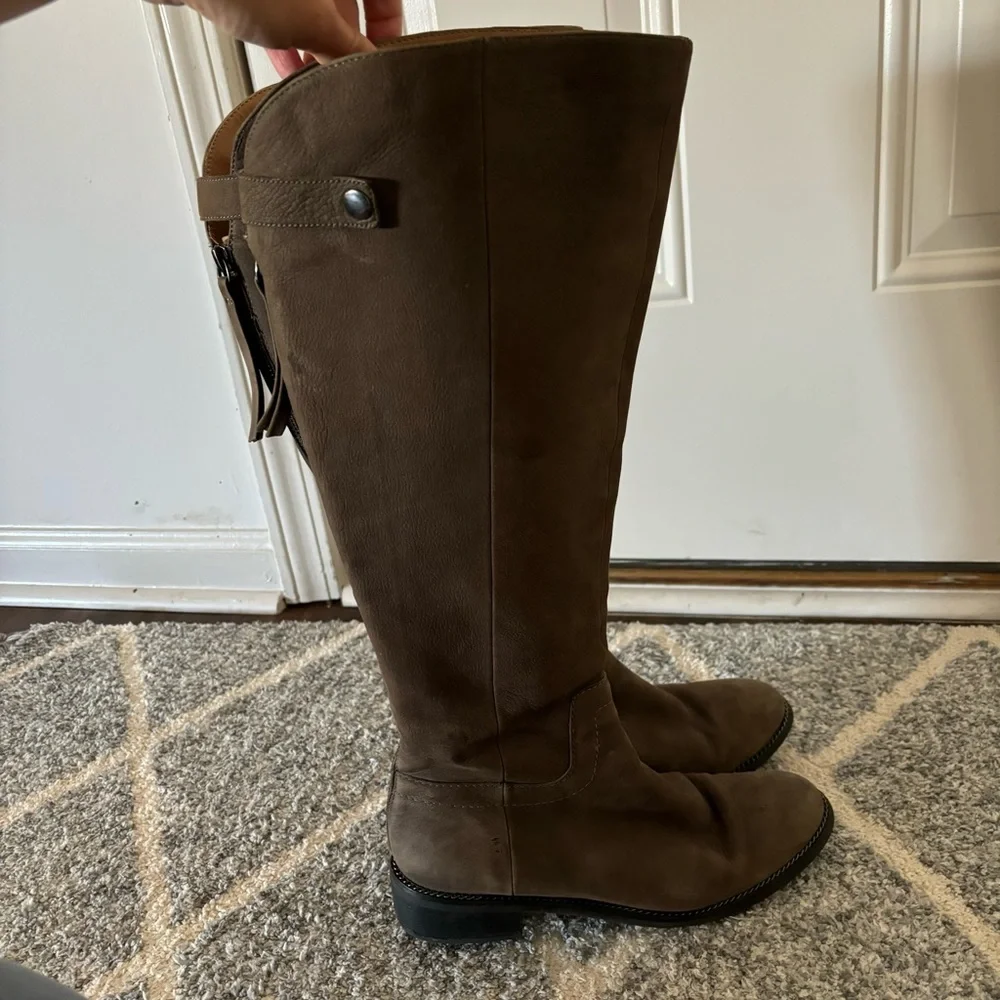 • [Franco Sarto] Suede Boots • - Picture 10 of 13
